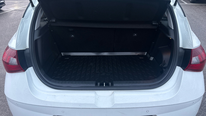 Hyundai i20 1.0T GDi 48V MHD SE Connect 5dr Petrol Hatchback